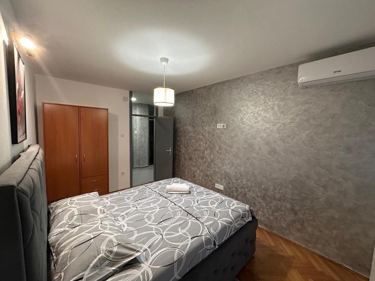 Apartments Ciki ポドゴリツァ エクステリア 写真