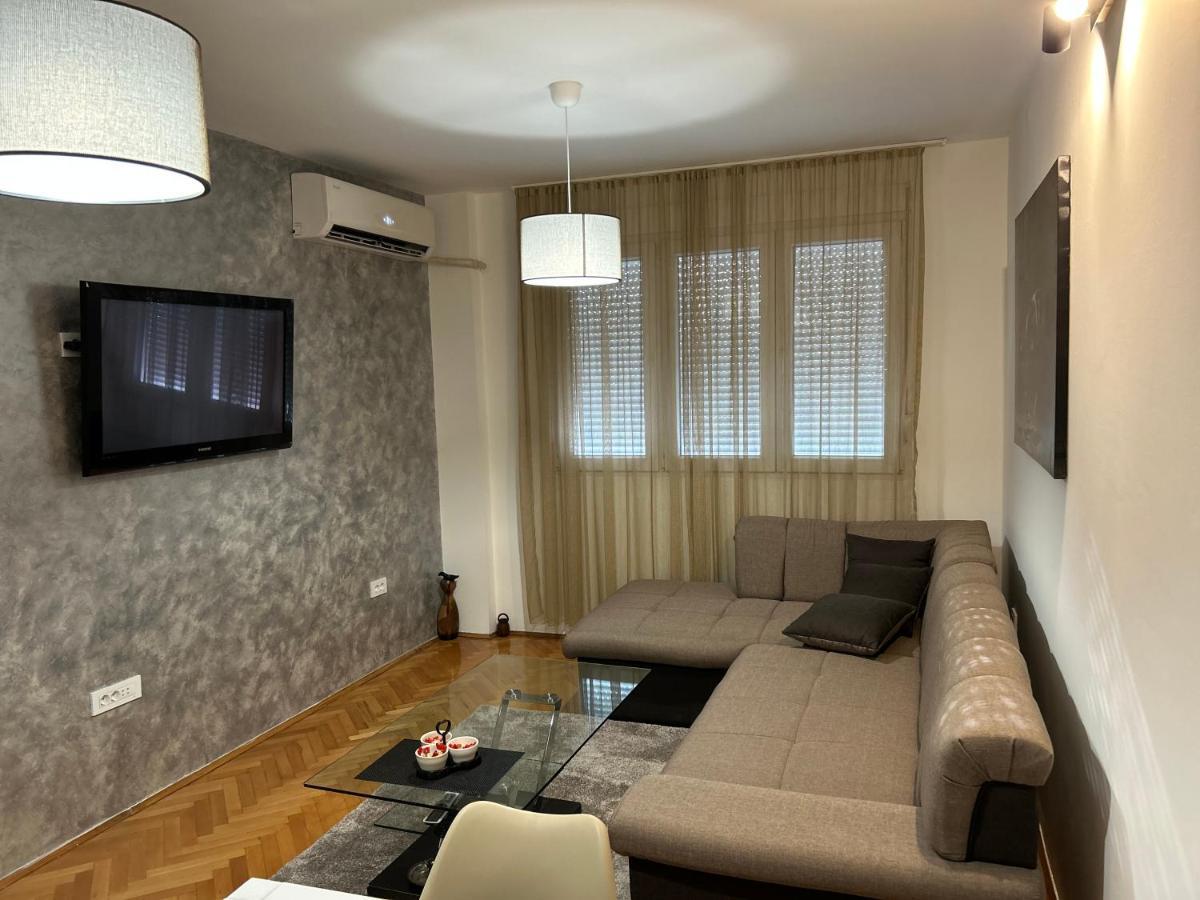 Apartments Ciki ポドゴリツァ エクステリア 写真